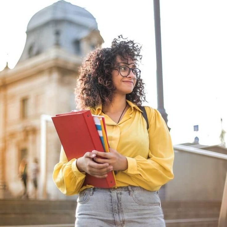 Scholarships for High School Juniors